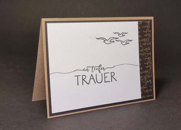 Karte in stiller Trauer mit Möwen